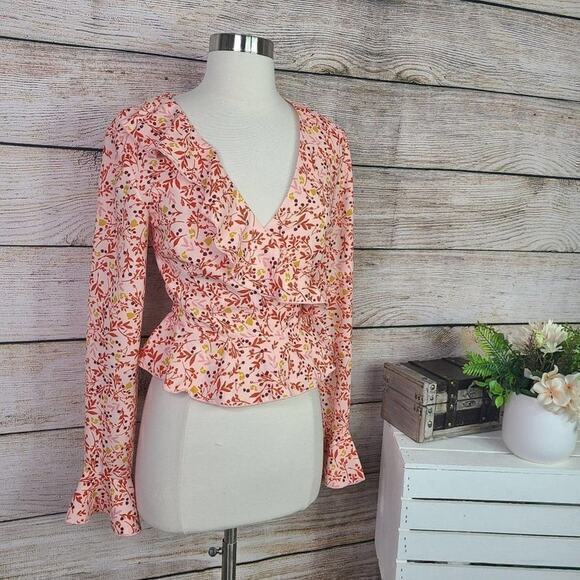 NWT Finders Keepers Floral Wrap Ruffle Top XS - Picture 2 of 4